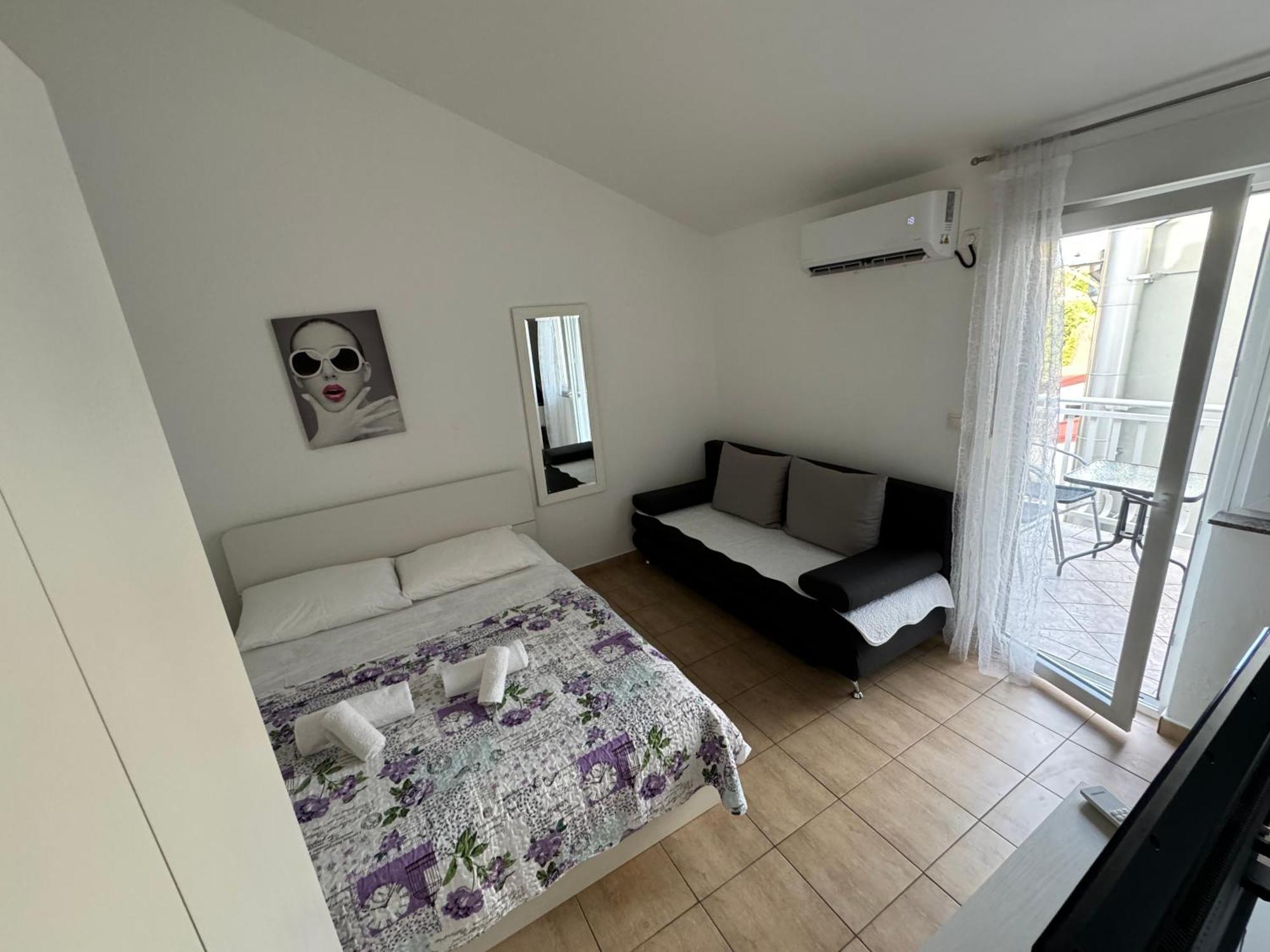 Apartment Nina Starigrad Paklenica Exterior photo